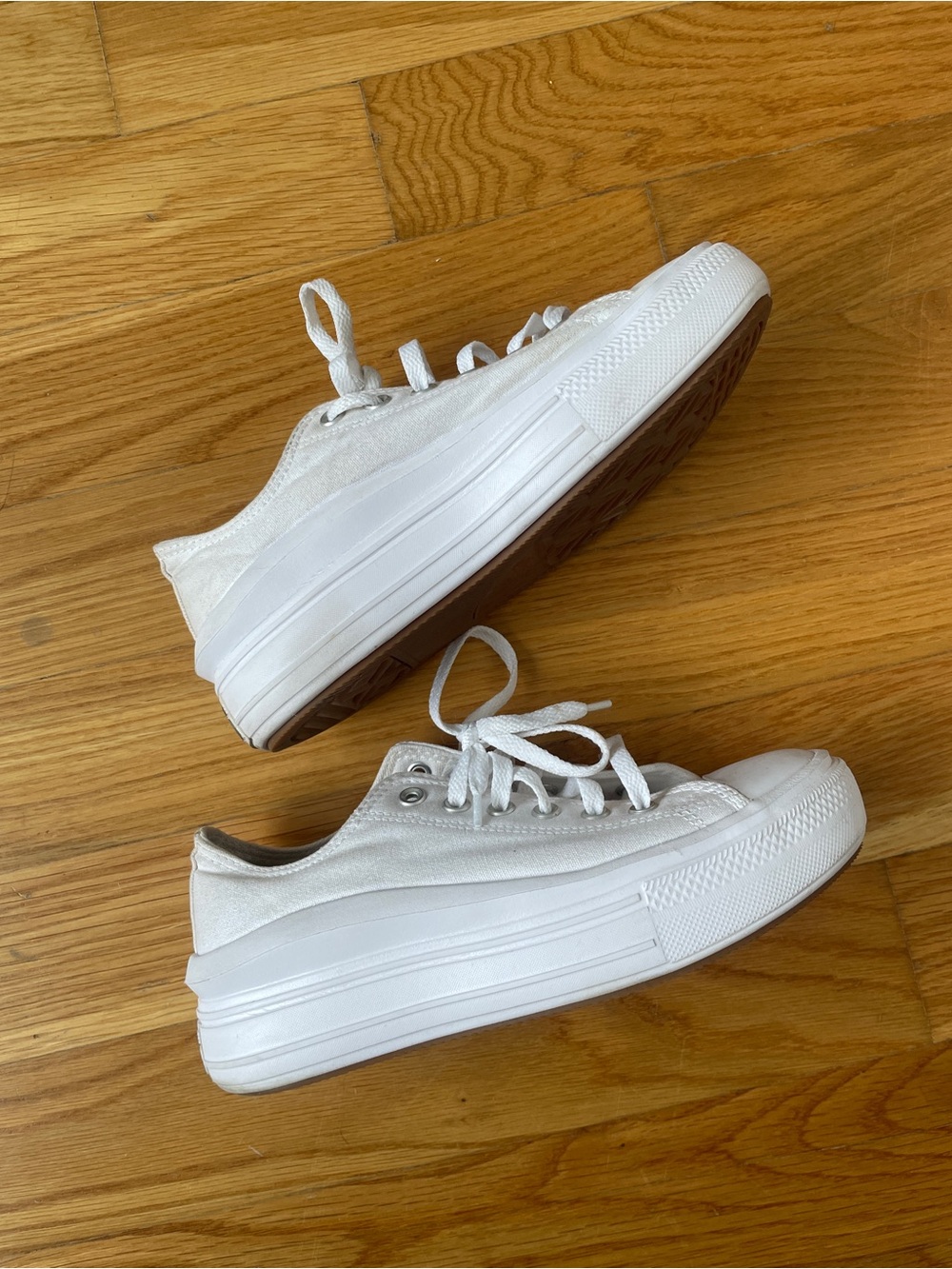 Converse Platform Chuck Taylor All Star Low Top Sneakers, White - Picture 2 of 3